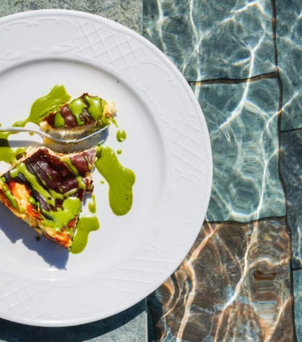 food-outdoorpool-select